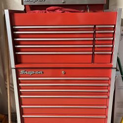 Snap On Tool Boxes In Good Condition For Sale. 