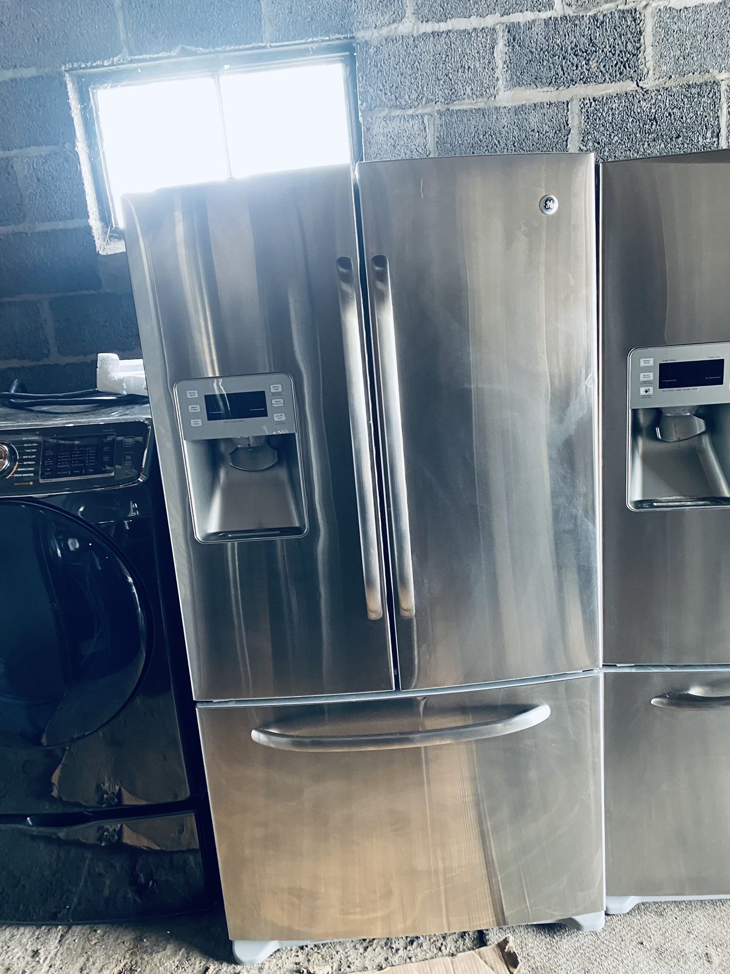 Fridge Work Great 2 Month Warranty Delivery Include lit