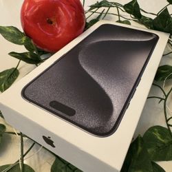 iPhone 15 Pro Max 256GB New In the Box 