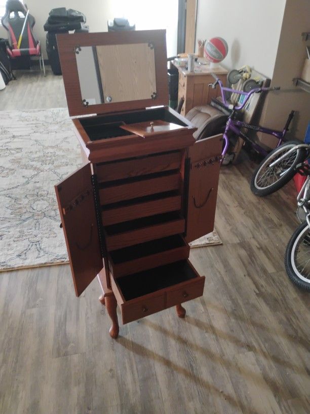 Poarm 214 Jewelry Box