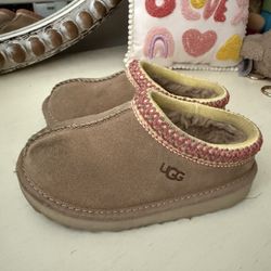 Girls Uggs 
