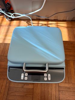 Htvront phone heat press (Only used a couple times)
