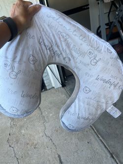 Boppy pillow