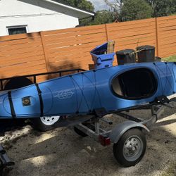 QCC 400XL Kevlar/fiberglass touring kayak