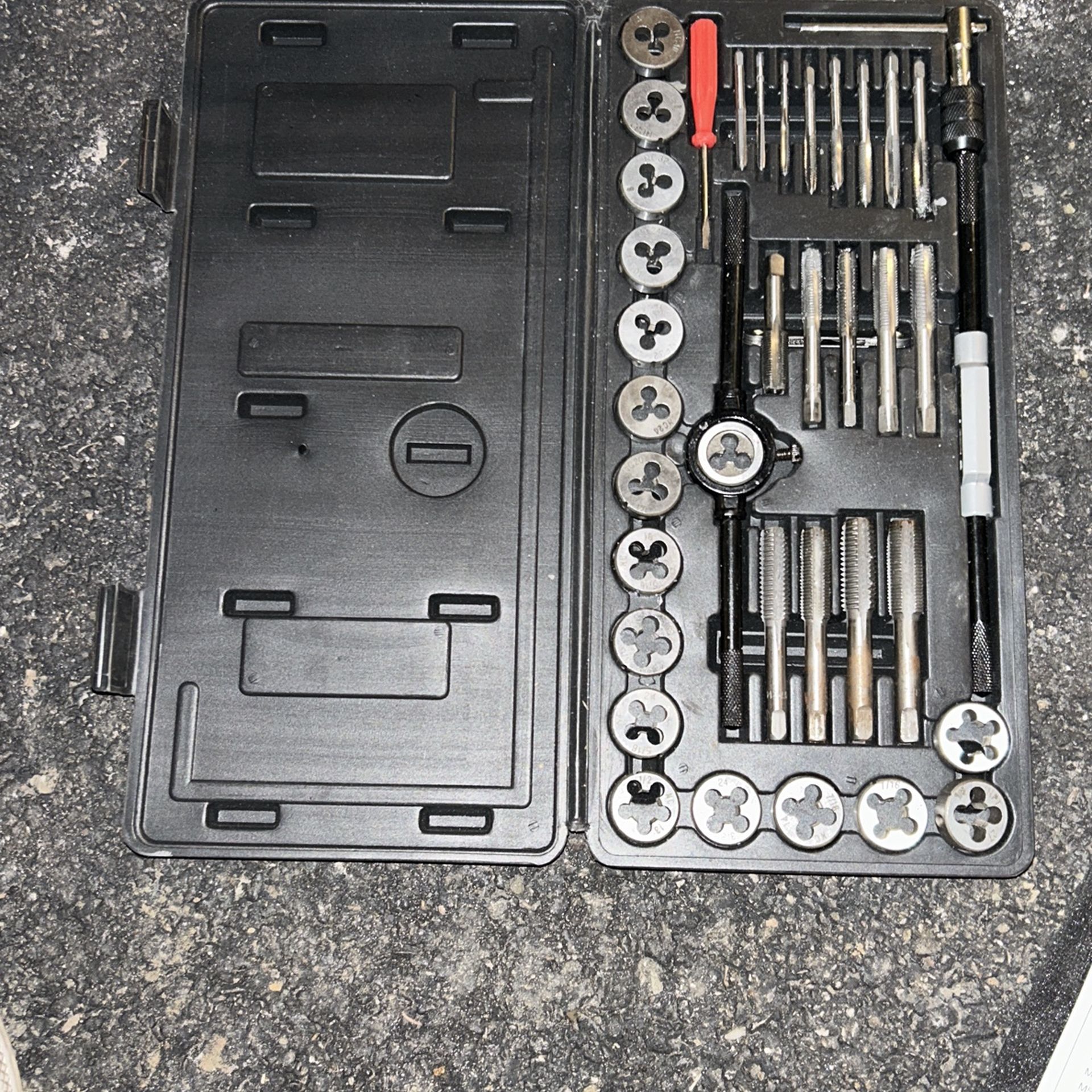Performance Tool W4001DB 40-Piece SAE Tap And Die Set | Coarse and Fine Threads | Essential Threading Rethreading Tool Kit with Accessories and Storag