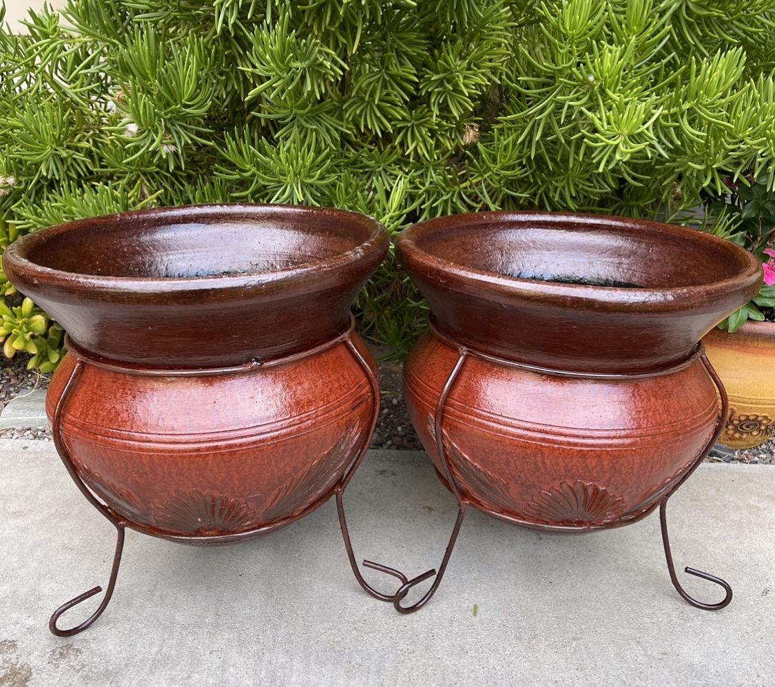 Clay Pots 16” Tall. 15” Wide for Sale in Temecula, CA OfferUp