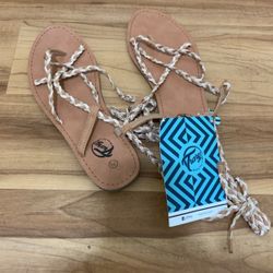 Trary Summer Sandals Size 7.5