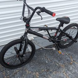 Mongoose BMX Trick Bike with PEGs