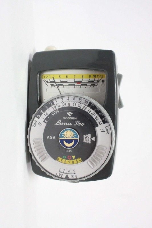 Gossen Luna Pro light meter