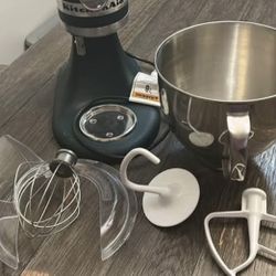 Kitchen Aid Artisan Stand Mixer