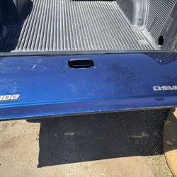Tail Gates