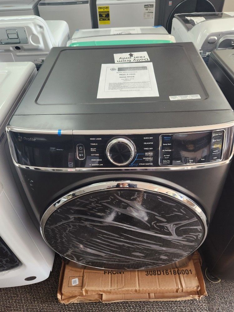 Profile 7.8 cu. ft Capacity Smart
vented Front Load Electric Dryer in
Carbon Graphite with Steam and
Sanitize Cycle