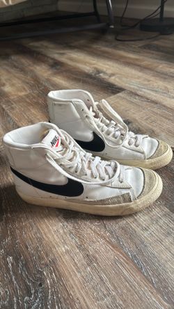 Nike Blazer Mid ‘77 Vintage Sneakers – Women’s Size 7 – White/Black