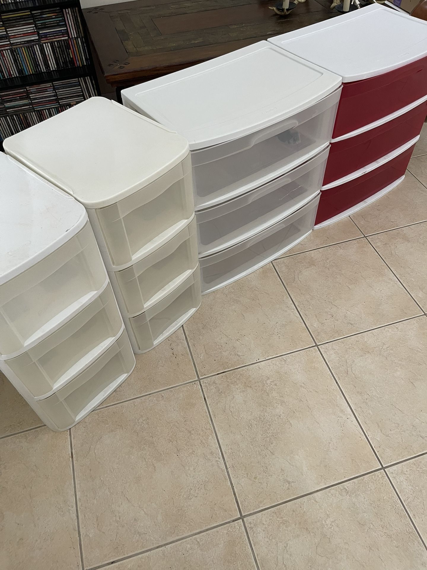 Sterilite 3 Drawer Stackable Storages Lot of 4
