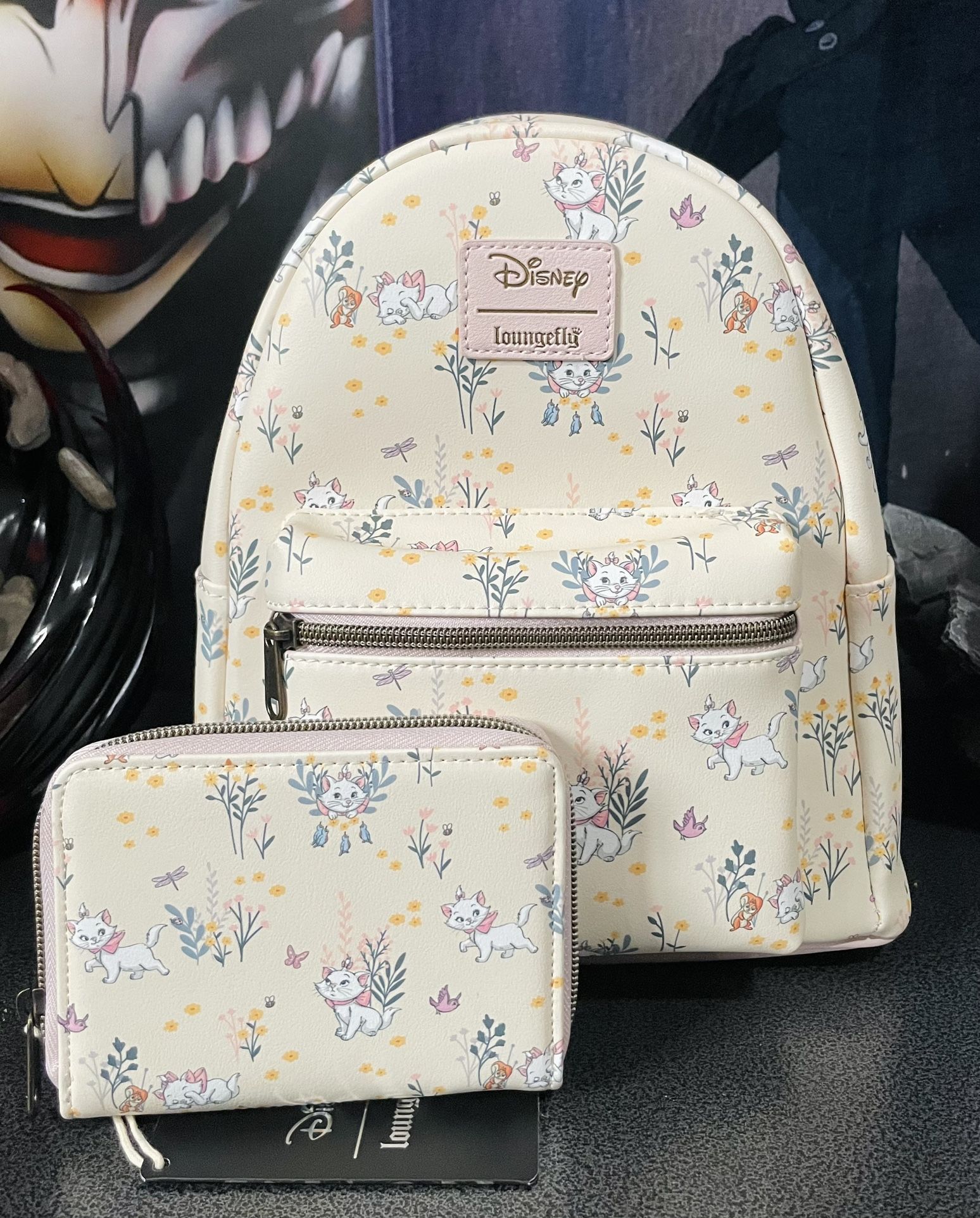 Disney Loungefly Aristocats Marie Backpack and Wallet