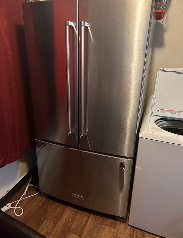 Refrigerator with freezer For Sale