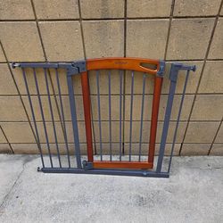 Summer Infant Decorative Walk-Thru Pet and Baby Gate