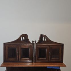 2 18th / 19th century corner cabinets. 