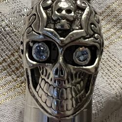 Ring Skull 💀 Ring size 10.5- Biker Ring !