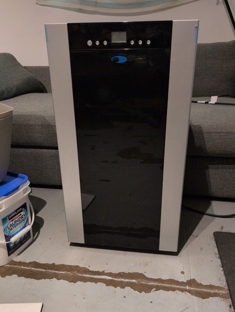 Portable AC and Heating Unit