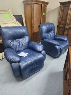 2 Blue Leather Recliner 