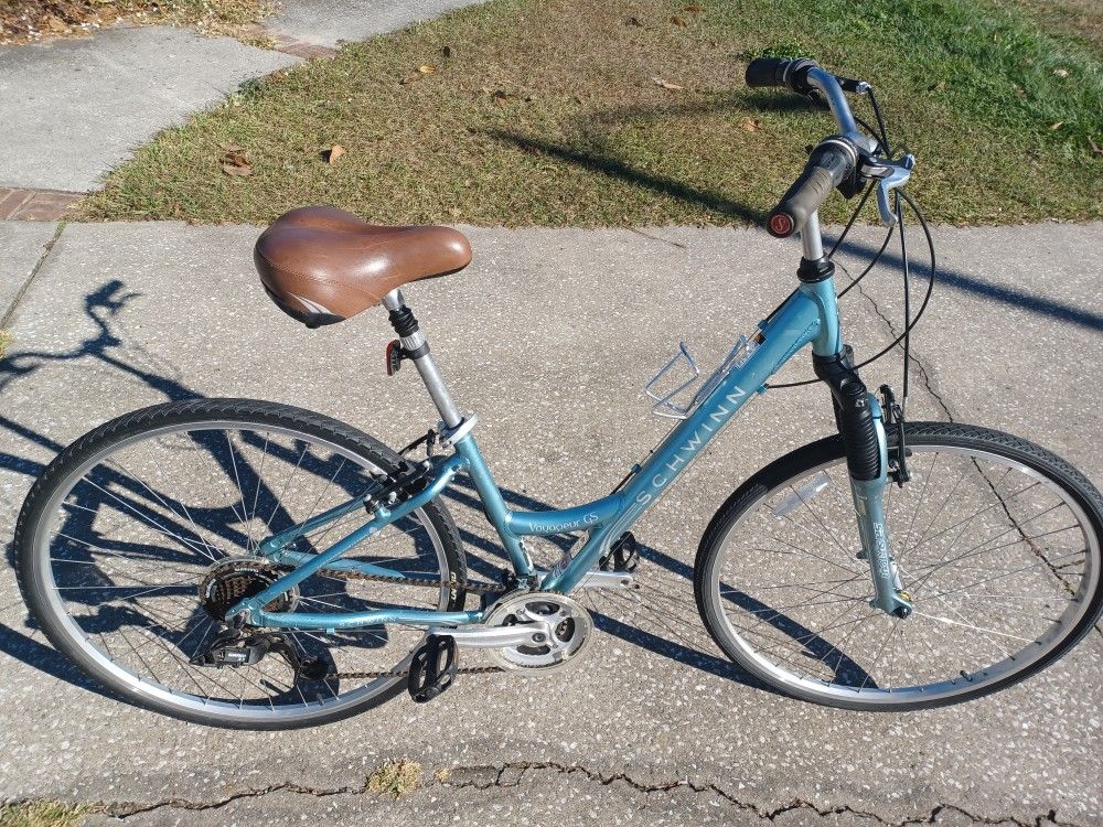 Like New Schwinn Voyager GS 21 speed Hybrid Low Step Medium Frame Bike Bicycle, All Tuned Up - $70 FIRM