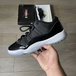 Sz 10 Space Jam Lows 11s