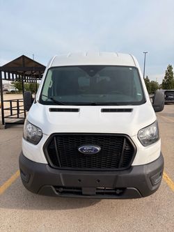Ford Transit 250