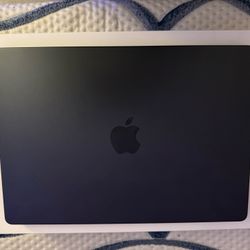 Macbook Pro 14 Inch