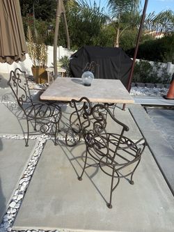 Rod Iron chairs and table