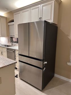 Samsung Refrigerator (New)