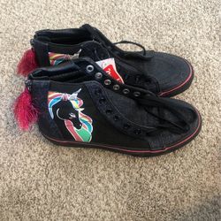 Brand New Girls Vans