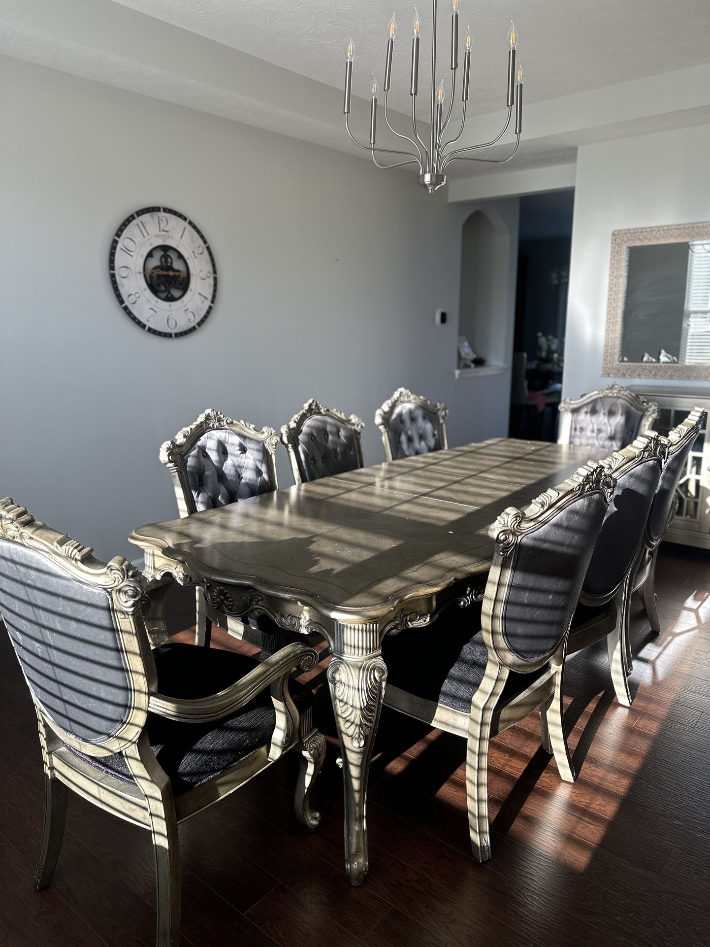 Acme Dinning Table With 8 Chairs