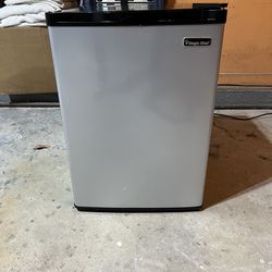 Magic, Chef Compact, 2.6 Refrigerator With Freezer