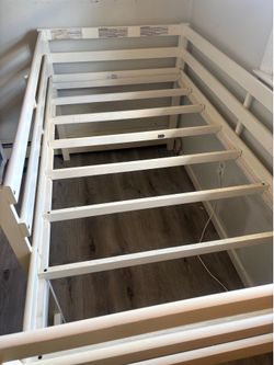 Kids loft bed