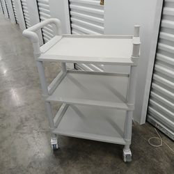 Very Handy Durable Pool Serving Tray Waterproof👌Portable Fit Perfect For The Backyard This Summer ☀️