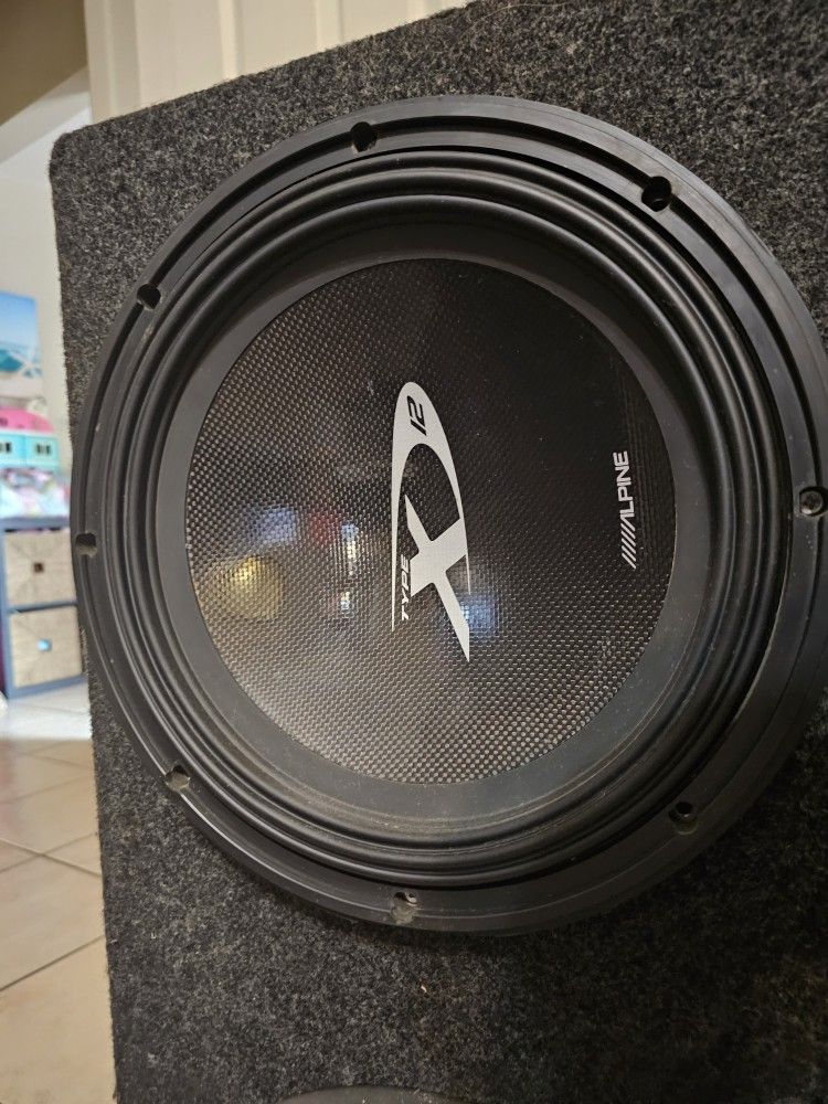 ALPINE TYPE X 12" SUBWOOFERS WITH SEALED BOX BRAND NEW for Sale in