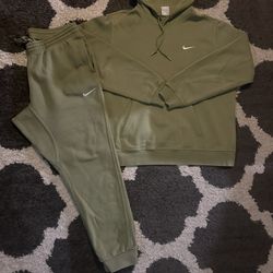 Nike Sweatsuit Size Large Men’s 