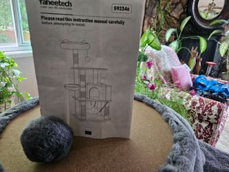 Completely customizable and is like new Cat-Scratch pillar