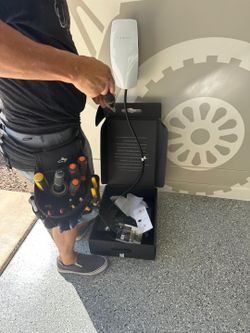 Tesla Wall Connector 