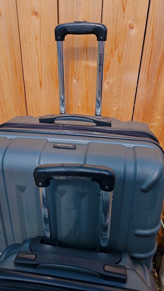 Same nite Luggage 