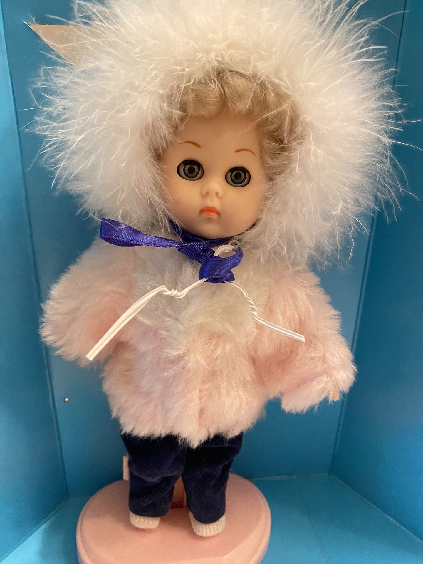 Vintage 1986 snow day Ginny doll in box. Never used. Collectible. Christmas. 9 x 5 inches. Good cond