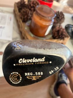 Cleveland RTX 588 64• wedges