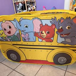 CoComelon- Musical School Bus Pop Up Tent 