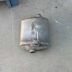 2011 Nissan Máxima SV Mufflers