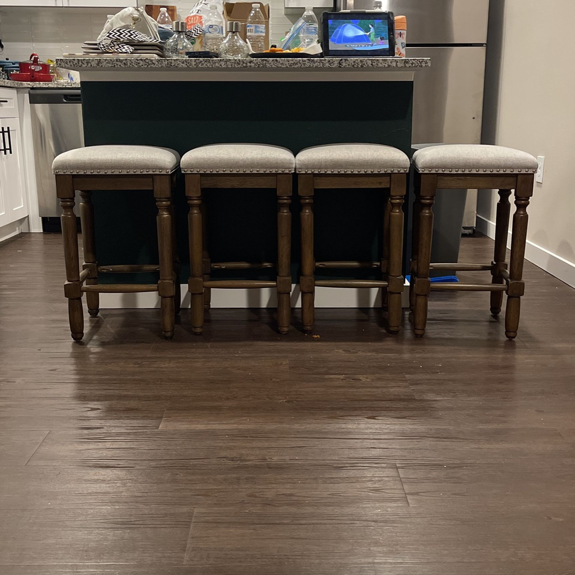 4 Small Bar Chairs 