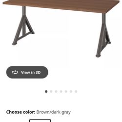 Sturdy desk. Size 63 inch by 31.5 inch. 