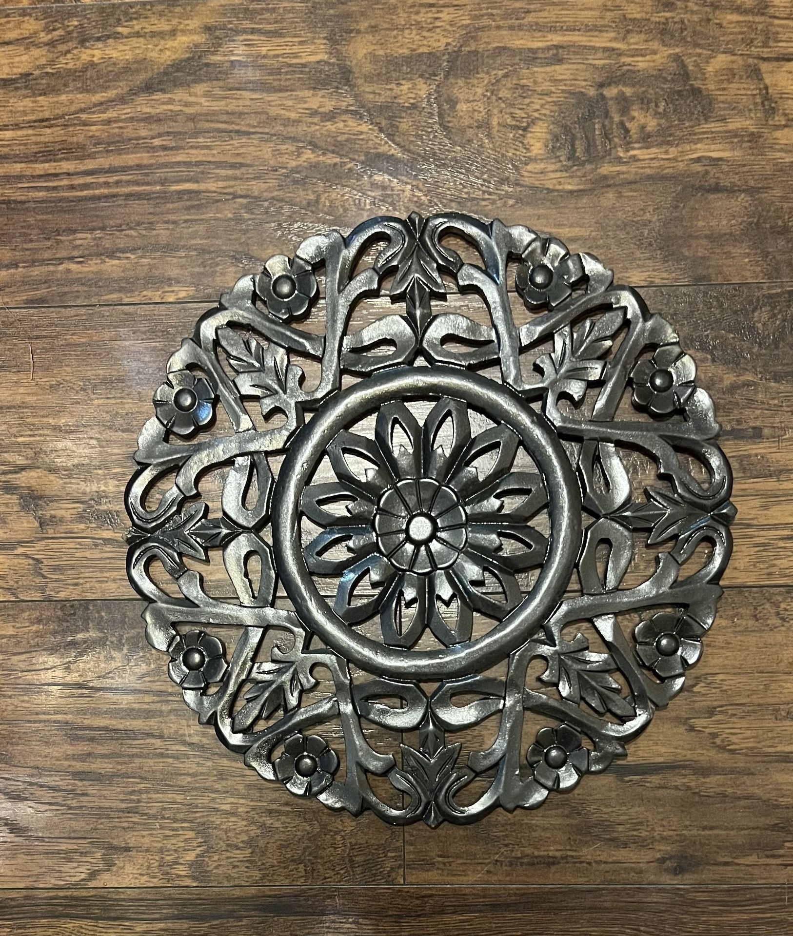 Pair Of Medallion Wall Hanging Wall Decor (pls Read Description Below