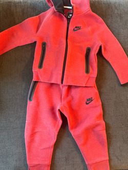 Nike sportswear set
