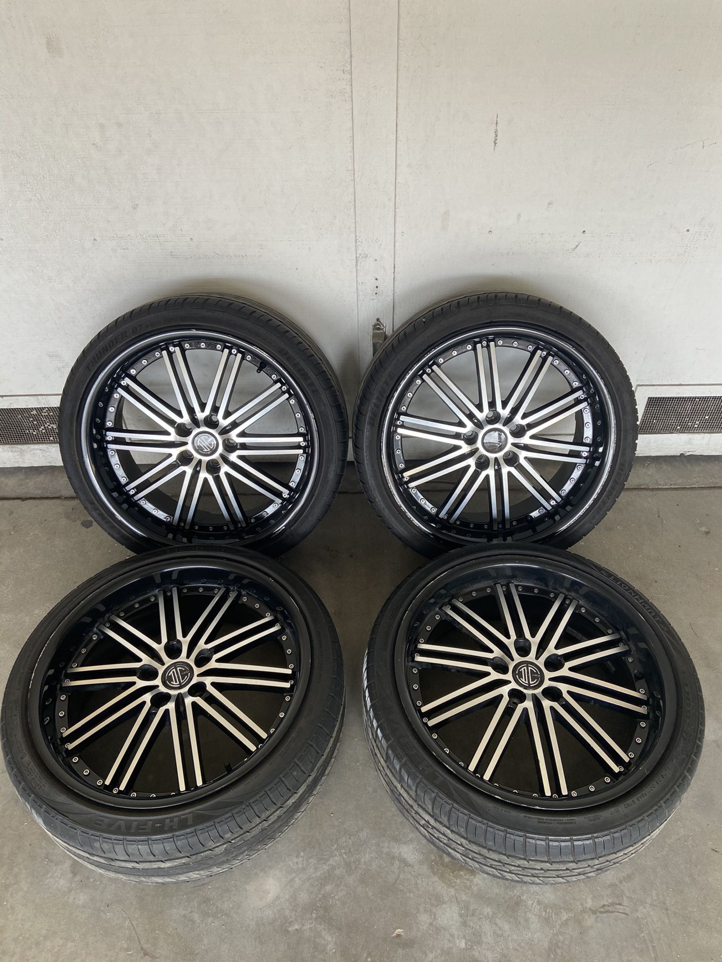 20” wheels & tires